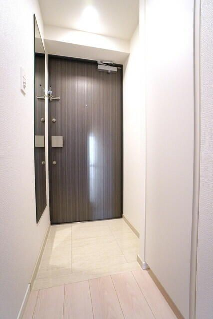 ラティエラ品川西大井の玄関