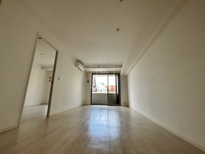 【居間・リビング】 | カスタリア上町台 | カスタリア上町台　リビング・ダイニングスペース