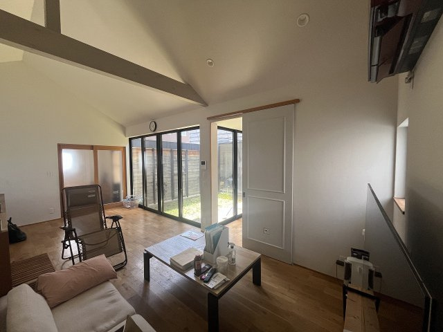 中古住宅　川島松原町の居間・リビング