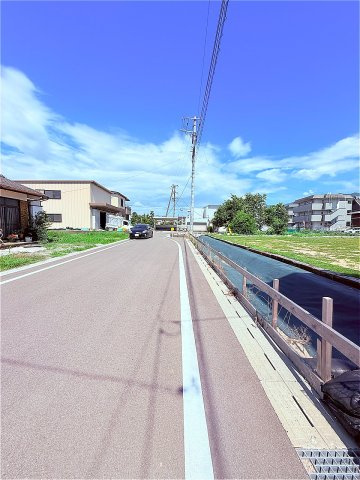 善導寺町与田分譲地(5号地)の前面道路含む現地写真