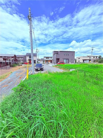 久留米市善道寺町与田分譲地の前面道路含む現地写真