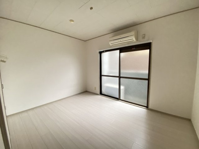 【洋室】 | RIZEONE南新町