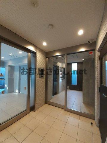 ジーヴイ　アリイ　アサクサのエントランス|建物の内部です