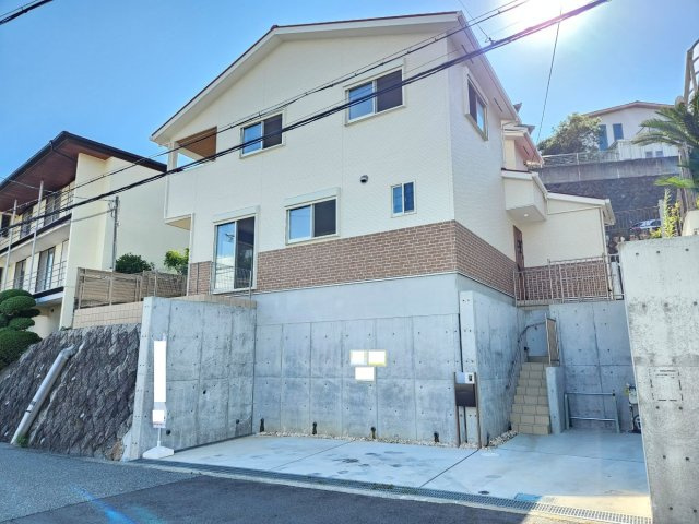 西宮市｜苦楽園四番町　新築戸建の画像