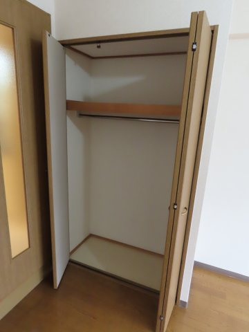 エレーヌ十三の収納