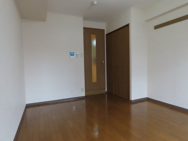 エレーヌ十三の寝室