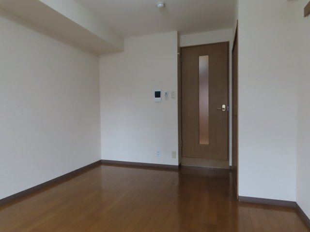 エレーヌ十三の洋室