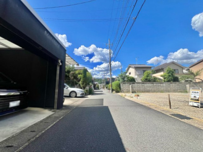【前面道路含む現地写真】 | 伏見区桃山与五郎町　2区画　土地分譲地 | 「どれくらいの建物が建つの」「建物価格はどれくらい？」お客様の知りたいをハウスアドバイザーがお応えします。