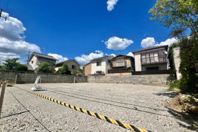 【前面道路含む現地写真】 | 伏見区桃山与五郎町　2区画　土地分譲地 | 駅徒歩8分の好立地！通勤・通学に便利なアクセスが魅力の整形地です。