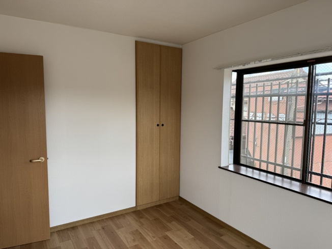 【洋室】 | ハイツヤマダ | 明るい洋室です