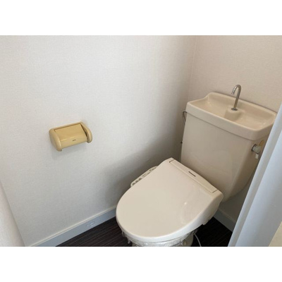 【トイレ】 | カーサベルテ | 清潔感のあるトイレです