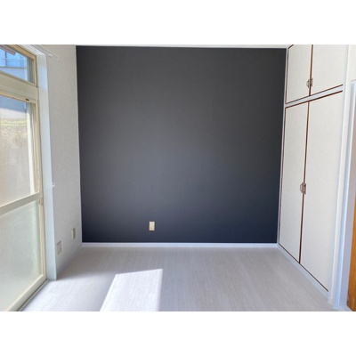 【居間・リビング】 | カーサベルテ | こちらのリビングで趣味の時間をお楽しみください