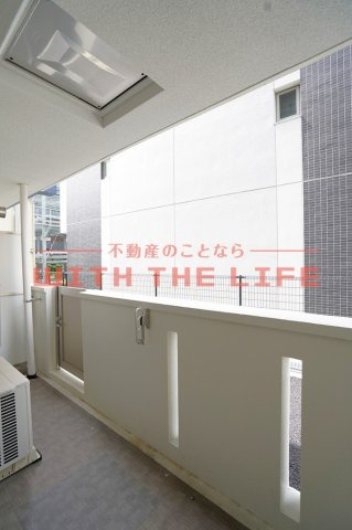 LIFEFIELD小郡Ⅱ【10.000円キャッシュバック対象物件】のバルコニー|開放的で明るい空間を演出してくれるバルコニーです
