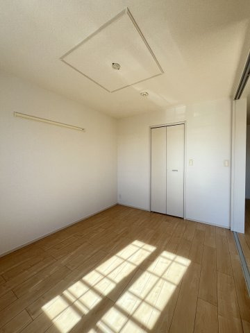 フローラーリアの洋室