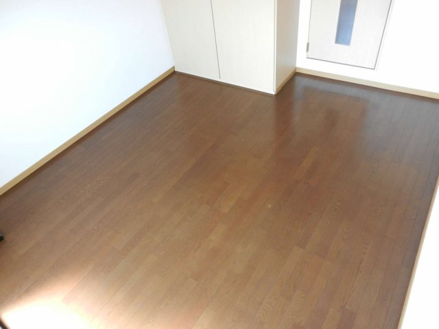 レオパレスＭ＆Ｍの洋室