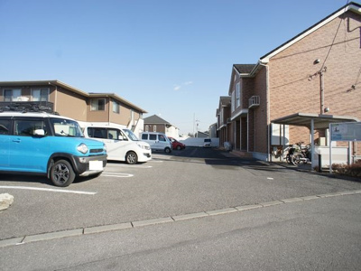 【駐車場】 | ポワールⅡ | 駐車場使用できます