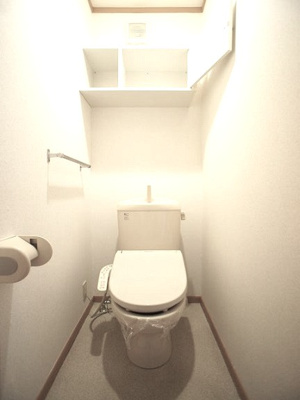 【トイレ】 | ポワールⅡ | 温水洗浄暖房便座機能付きです♪