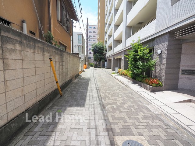 【その他】 | オリンピアード麻布霞坂 | 前面道路