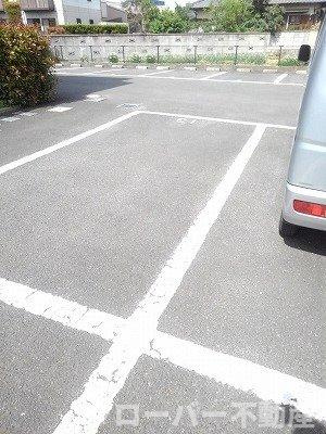 秋桜ＤＯＩ　Ｂの駐車場
