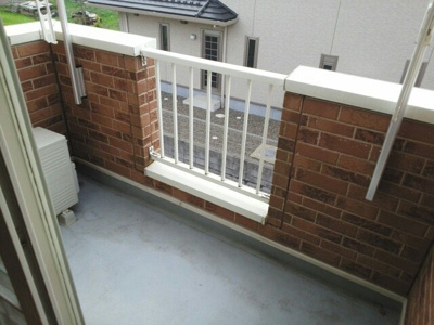 【バルコニー】 | メゾンプラシードＢ | 開放的で明るい空間を演出してくれるバルコニーです