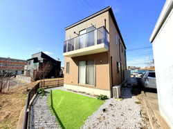 【タマホーム施工・カースペース３台】太田和2丁目中古戸建の画像