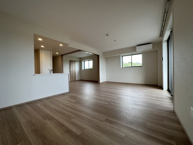 グランカーサ川崎生田の居間・リビング