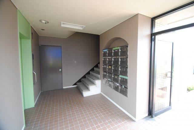 山本ビルのエントランス