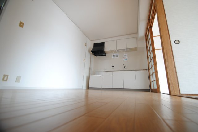 山本ビルのキッチン|DK
内装イメージ：同物件別室