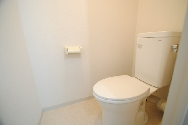 山本ビルのトイレ|内装イメージ：同物件別室