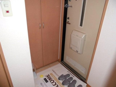 【玄関】 | ロイヤルガーデンB