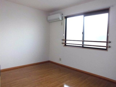 【寝室】 | ロイヤルガーデンB