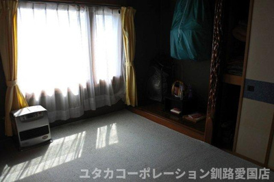 【和室】 | 【商談中】昭和中央1丁目130-62売家 | 2階にある6帖の和室です★そのまま和室としてお使いいただくのはもちろん、洋室にリフォームして、お子様の成長を支える、勉強や好きなことに没頭する学びの空間としても良いですね♪