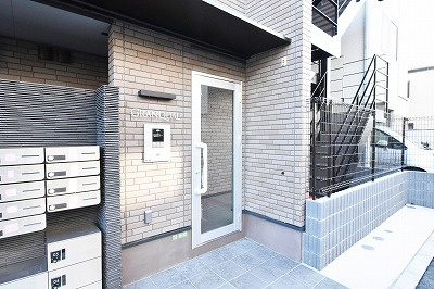 グランクオール梅島二丁目のエントランス