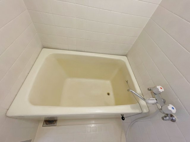 ソレイユ山本の浴室|きれいなお風呂です
