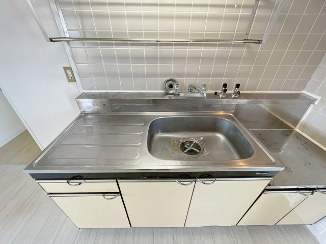 ソレイユ山本のキッチン|お料理しやすいキッチンです