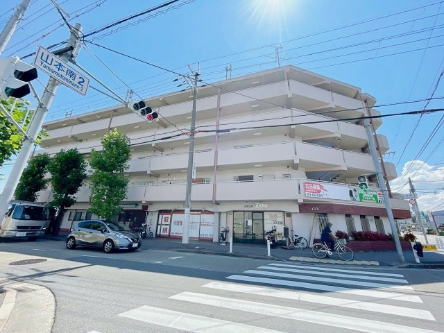 ソレイユ山本の周辺