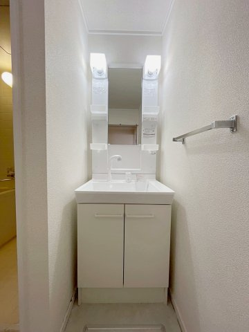 ソレイユ山本の洗面所|コンパクトで使いやすい洗面所