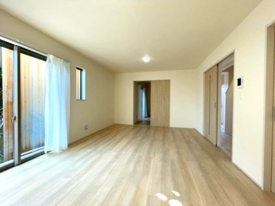 沼津市市中沢田Ⅰ　新築戸建　全6棟　E棟　　の居間・リビング