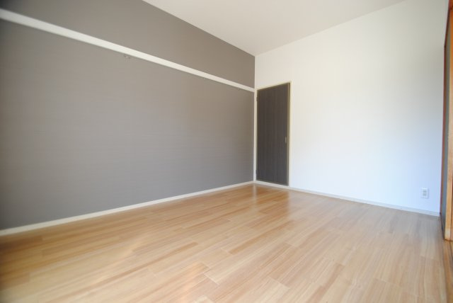 ウォルケネスト梅満の寝室