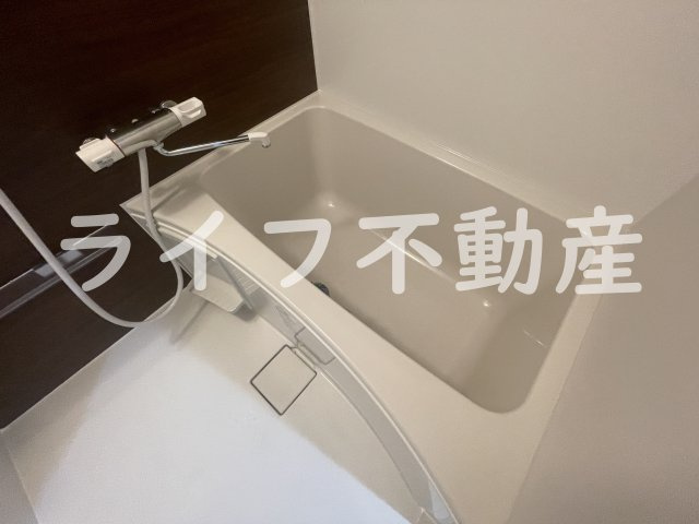 アクロシャトー俊徳道の浴室|きれいなお風呂です