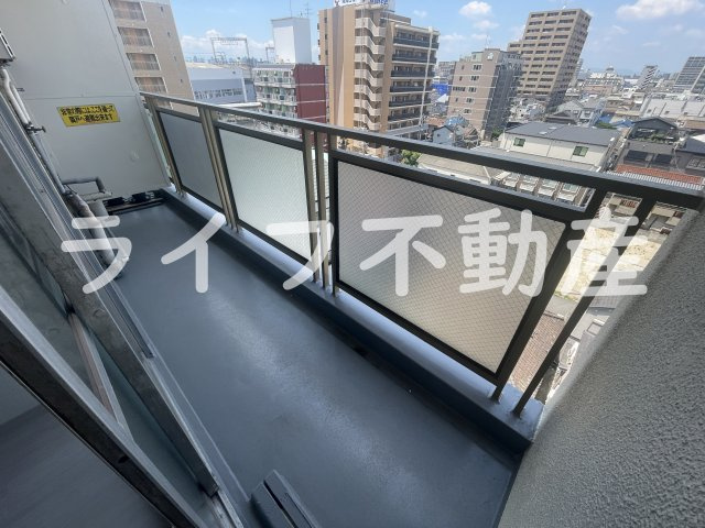 アクロシャトー俊徳道のバルコニー|バルコニーからの眺めを楽しみながら食事をしませんか