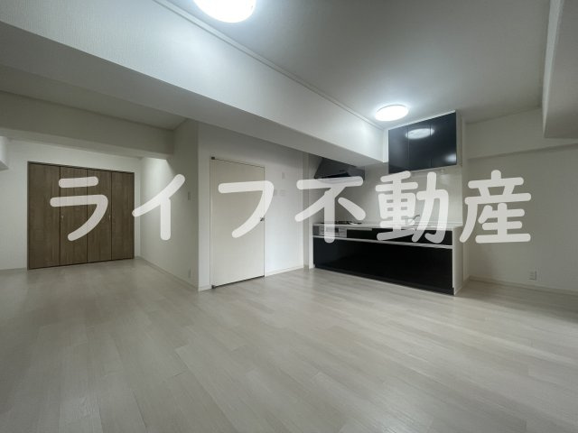 アクロシャトー俊徳道の居間・リビング|使いやすい居間です