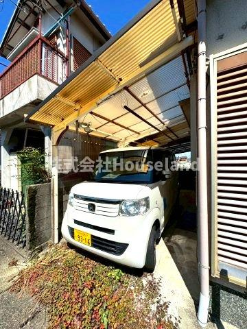 川尻戸建の駐車場