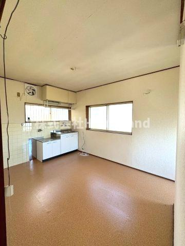 川尻戸建の居間・リビング