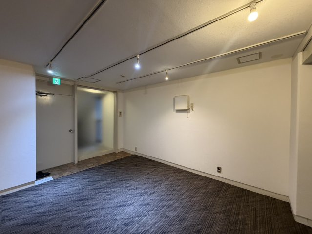 【キッチン】 | PLUME | 入居前写真となりますため、明渡時と異なる可能性がございます。