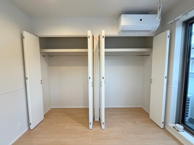 ｓｏｍｍｅｔの収納|奥行きのあるクローゼット