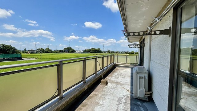 越谷市野島のバルコニー|令和7年7月撮影