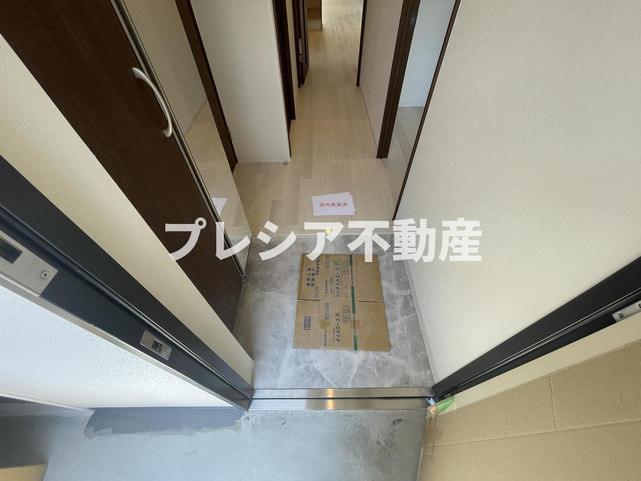 GROOVE上甲子園レジデンスの玄関