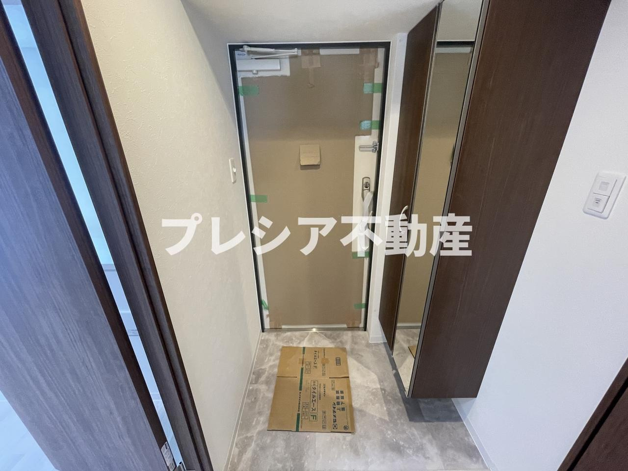 GROOVE上甲子園レジデンスの玄関