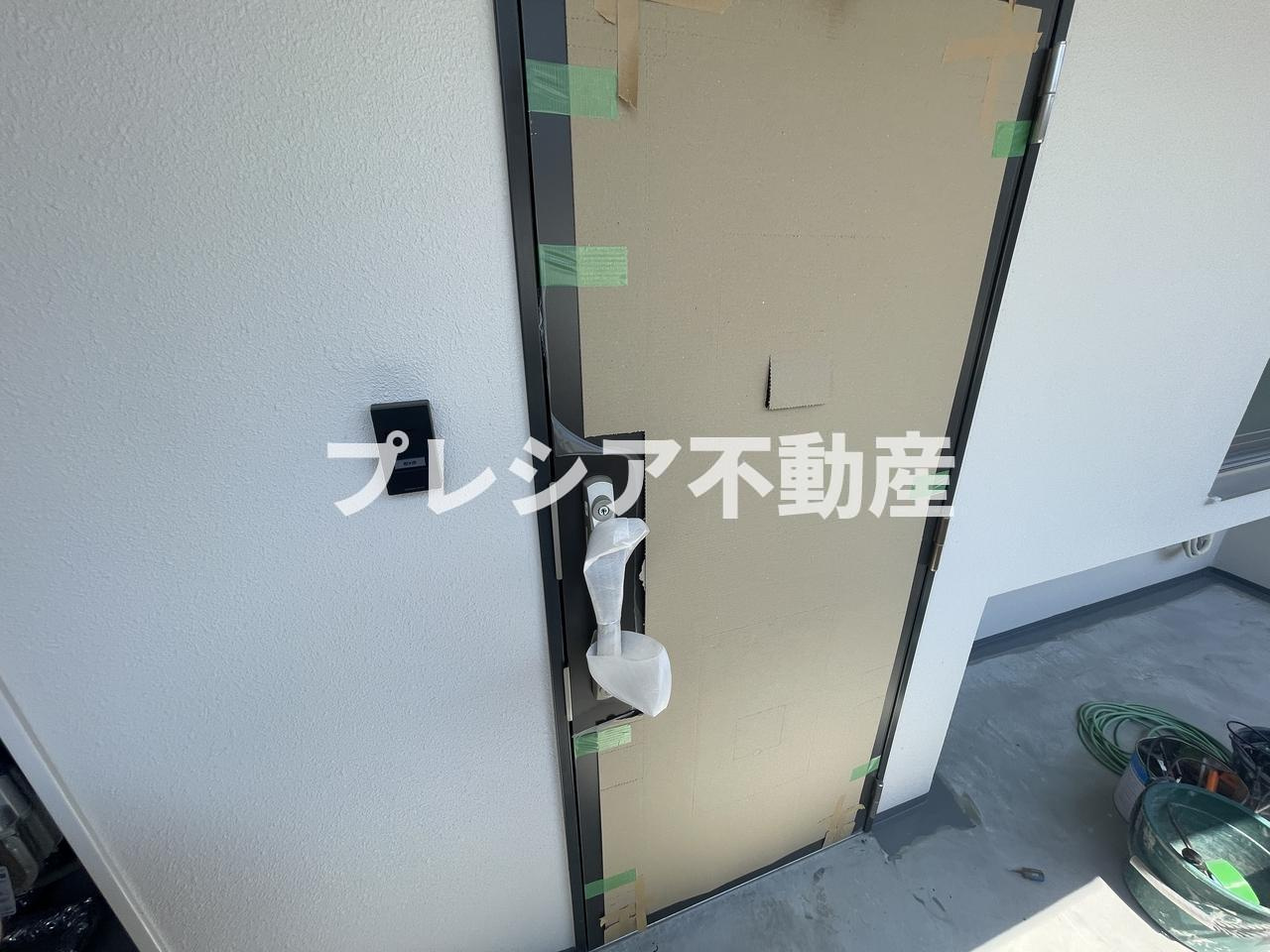 GROOVE上甲子園レジデンスの玄関